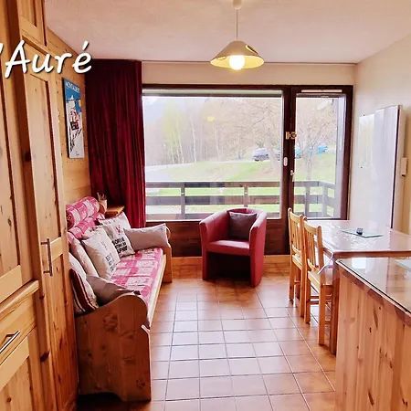 46m² Pour 6 Pers, Proche Pistes Et Commerces, Balcon Expose Est - Fr-1-755-13 Apartment *